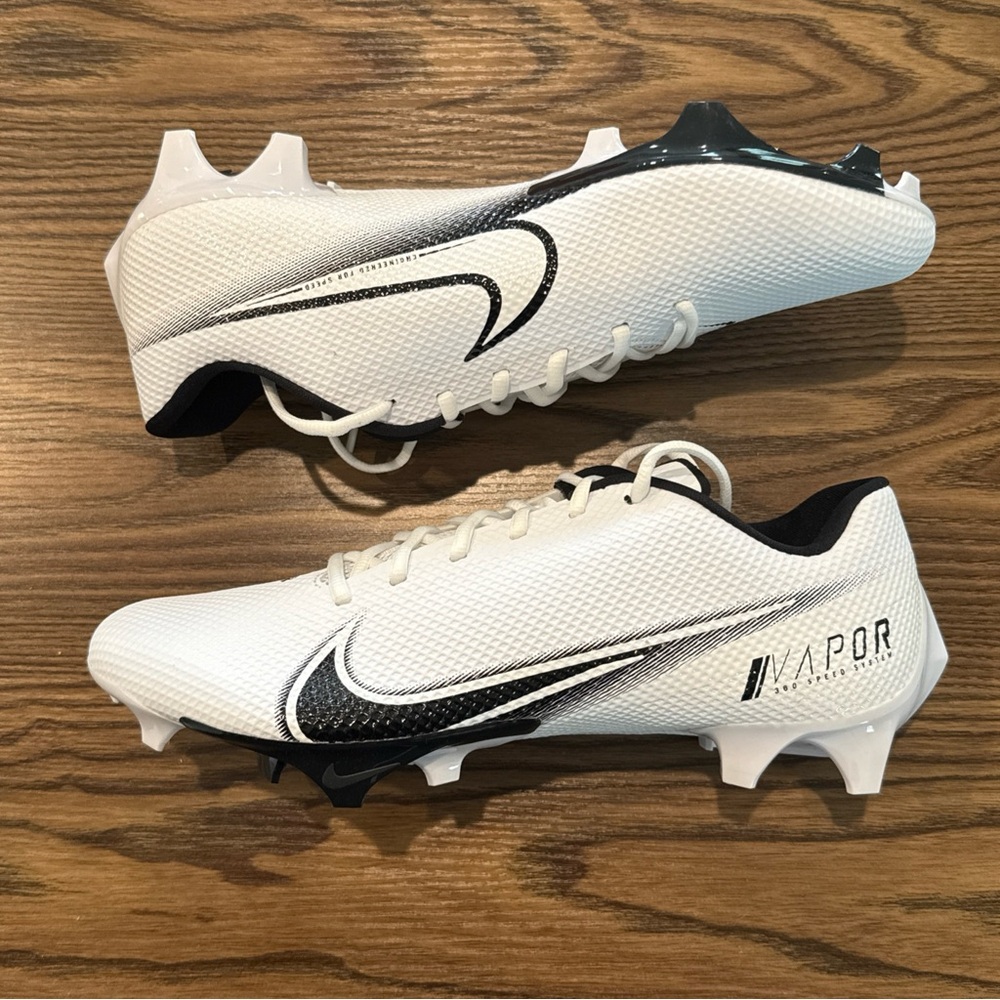 Men’s Nike Vapor Edge Speed 360 WIDE White/Black Football Cleats CV6350-100